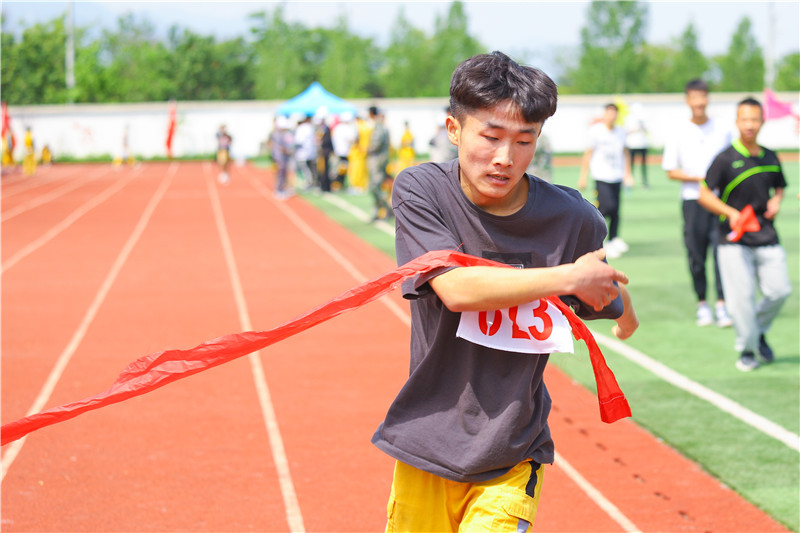  青春无畏 逐梦扬威--校园运动会20