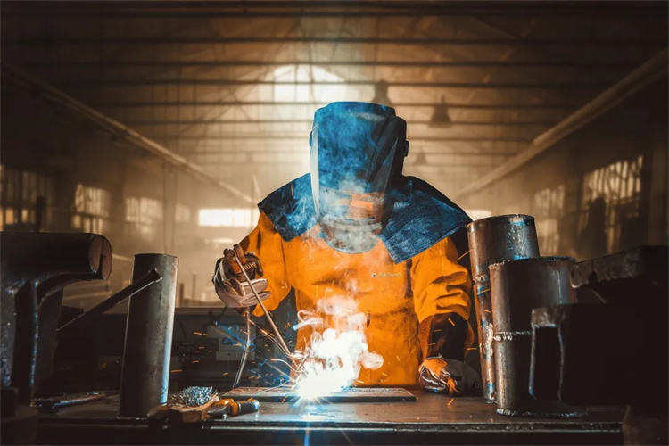 30+失业待业迷茫？在西安短期学什么技术好找工作？